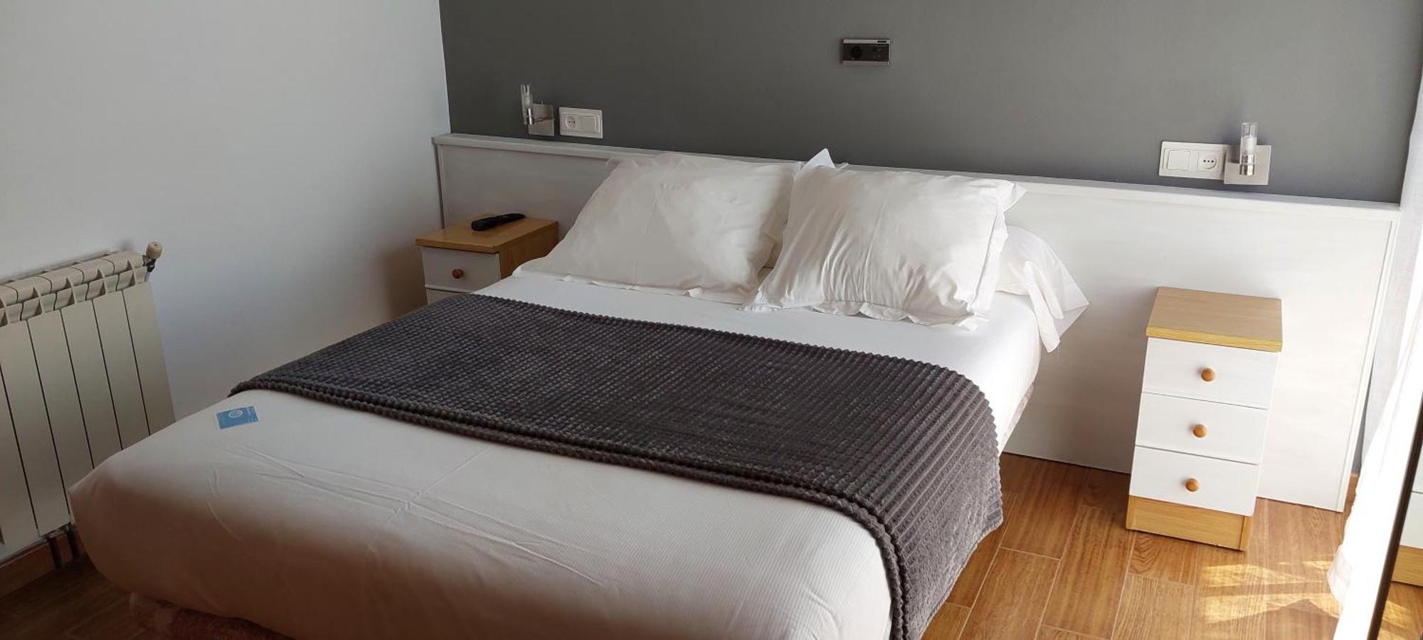 Hotel La Casa Del Abuelo Тапия-де-Касарьего Экстерьер фото