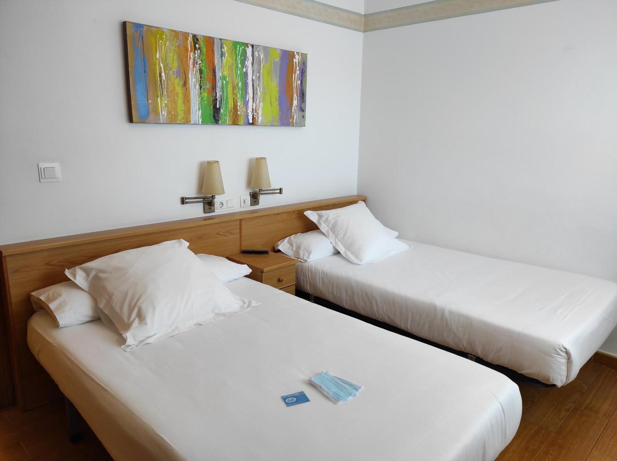 Hotel La Casa Del Abuelo Тапия-де-Касарьего Экстерьер фото