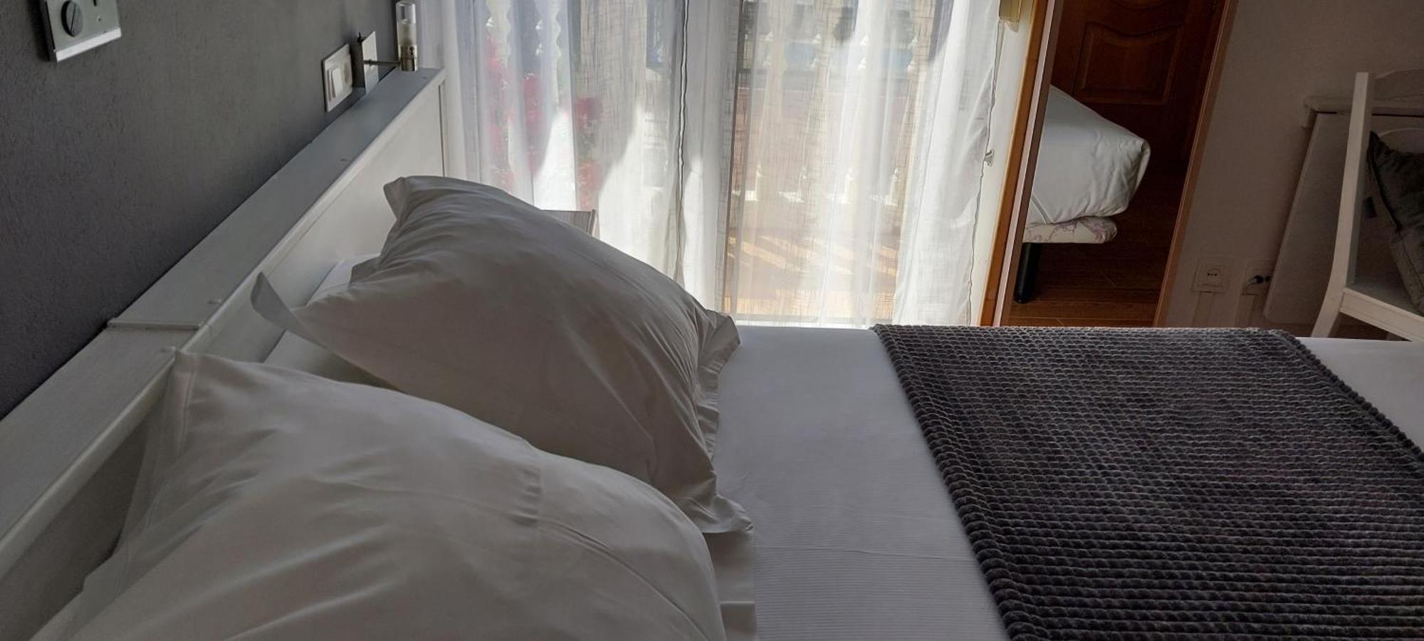 Hotel La Casa Del Abuelo Тапия-де-Касарьего Экстерьер фото
